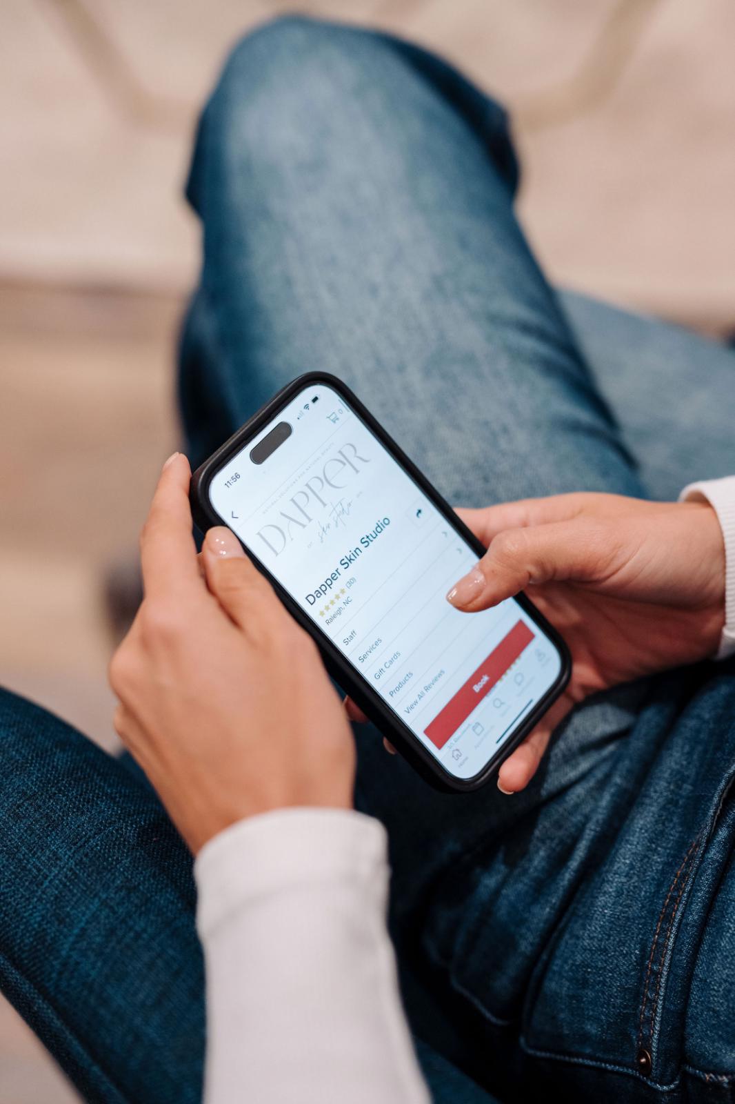 Client booking her appointment with the Vagaro app